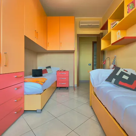 Homeby, Casa Cartesio Milan Exterior photo